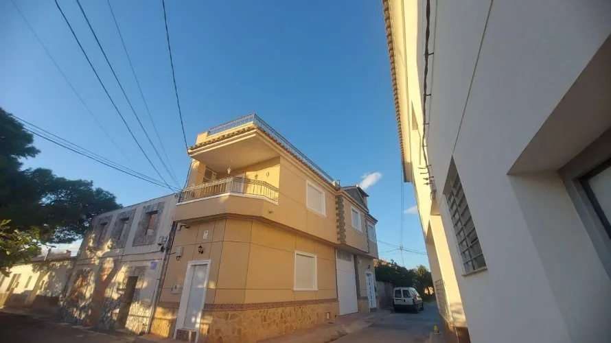 Commercial property de 3 chambres à Orihuela, Espagne No. 1198 № 1