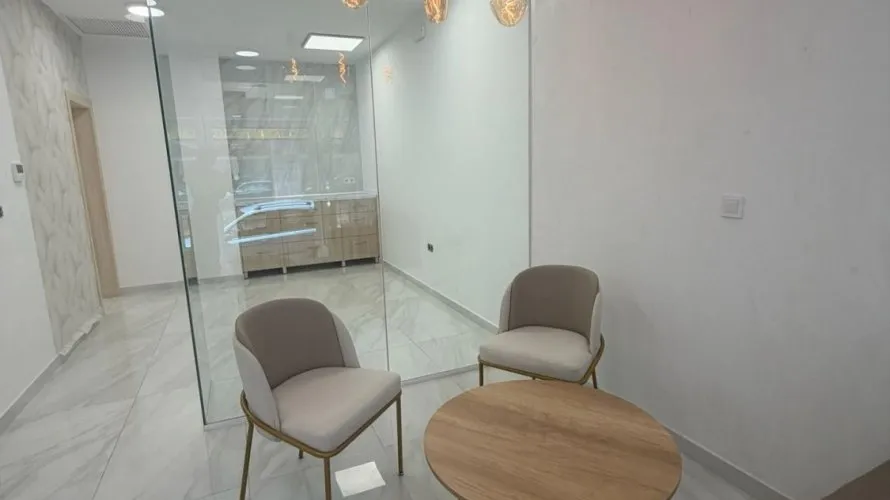 Commercial property de 87.85m² à Torrevieja, Espagne No. 1282 № 3