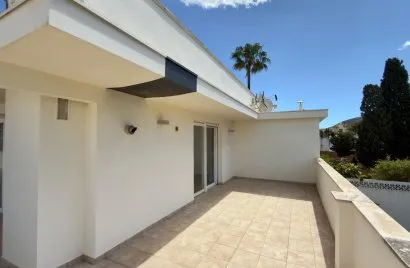 House de 4 chambres à Albir, Espagne No. 1174