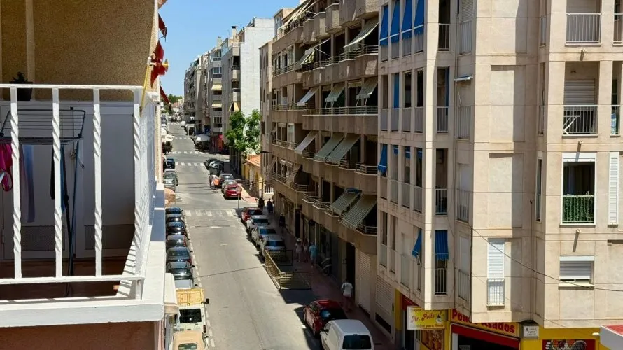 Apartment de 2 chambres à Torrevieja, Espagne No. 1296