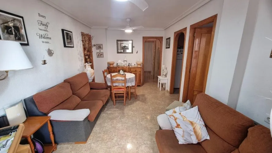 Apartment de 2 chambres à Torrevieja, Espagne No. 1438