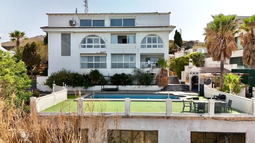 Villa de 7 chambres à Benidorm, Espagne No. 1365