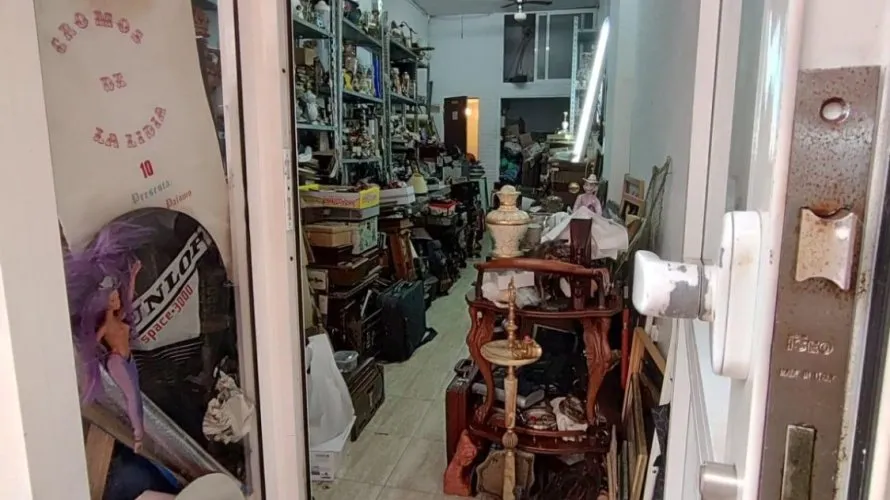Commercial property de 30m² à Torrevieja, Espagne No. 1431 № 2