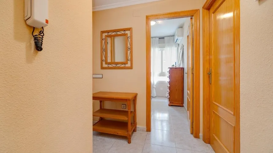 Apartment de 2 chambres à Torrevieja, Espagne No. 1499 № 16