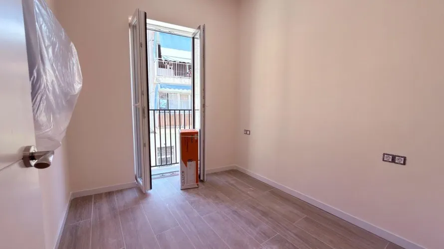 Commercial property de 10 chambres à Alicante, Espagne No. 1366 № 2