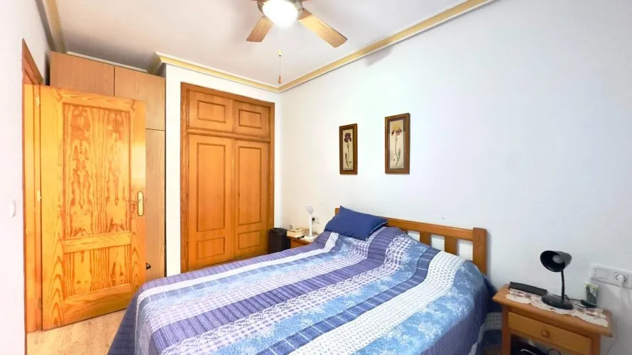 Apartment de 1 chambre à Torrevieja, Espagne No. 1556 № 8