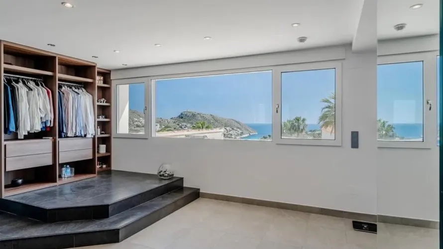 Villa de 247m² à Moraira, Espagne No. 1304 № 8