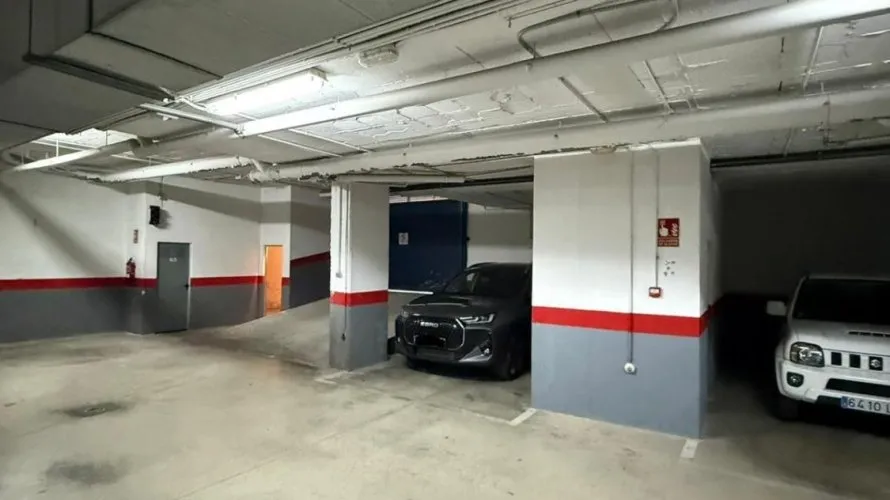 Parking de à Finestrat, Espagne No. 1514 № 3