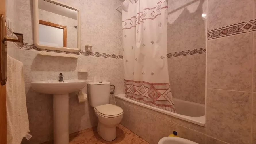 Apartment de 2 chambres à Torrevieja, Espagne No. 1405 № 9