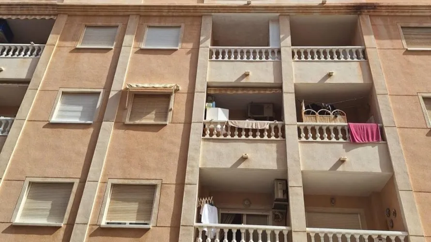 Apartment de 1 chambre à Torrevieja, Espagne No. 1628 № 1