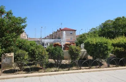 Apartment de 2 chambres à Alicante, Espagne No. 1403
