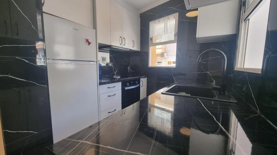 Apartment de 1 chambre à Torrevieja, Espagne No. 1315 № 1