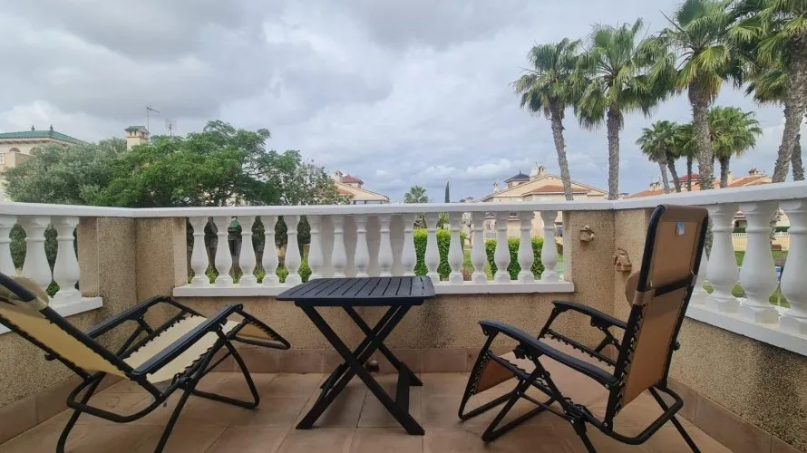 Bungalow de 58m² à Torrevieja, Espagne No. 1397 № 11