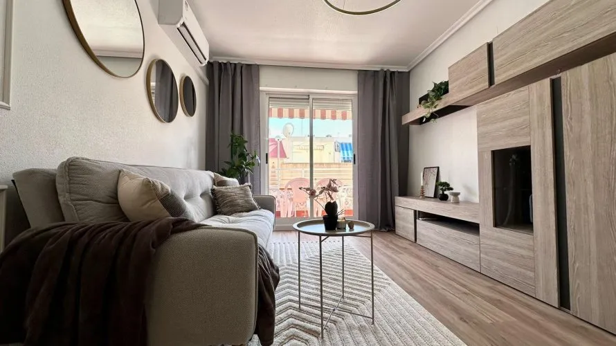 Apartment de 2 chambres à Torrevieja, Espagne No. 1302 № 28