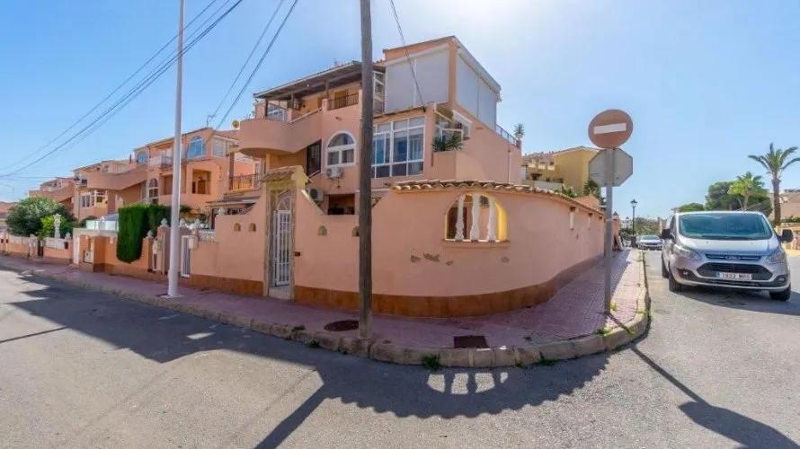 Bungalow de 1 chambre à Torrevieja, Espagne No. 1539 № 18