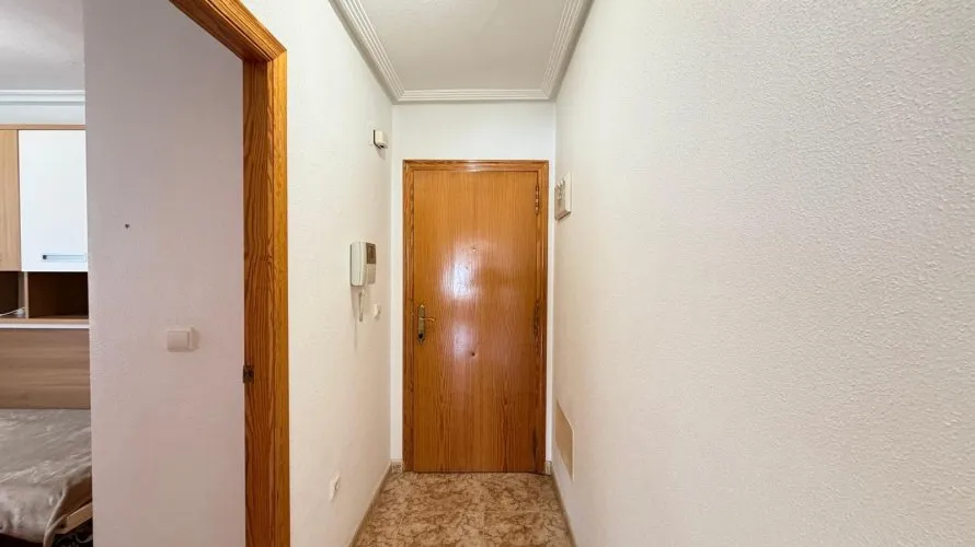 Apartment de 2 chambres à Torrevieja, Espagne No. 1468 № 26