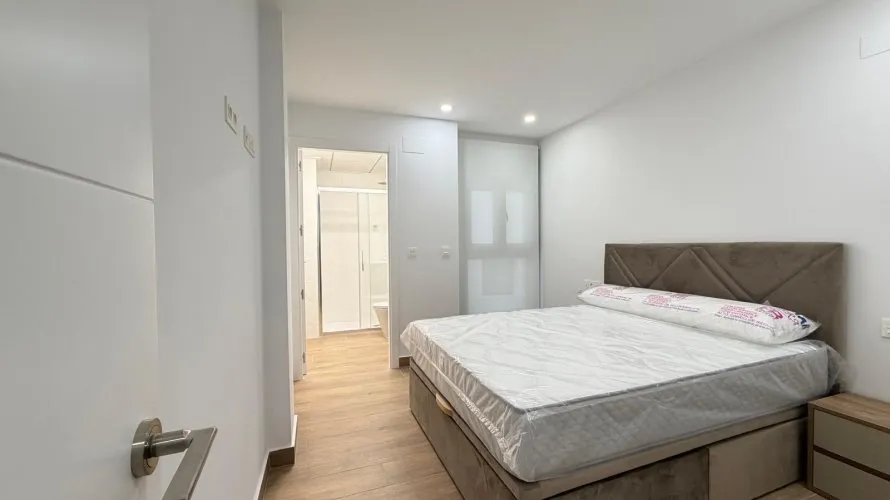 Apartment de 2 chambres à Torrevieja, Espagne No. 1370 № 3