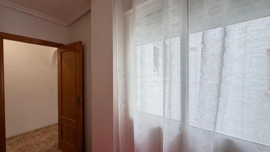 Apartment de 2 chambres à Torrevieja, Espagne No. 1468 № 22