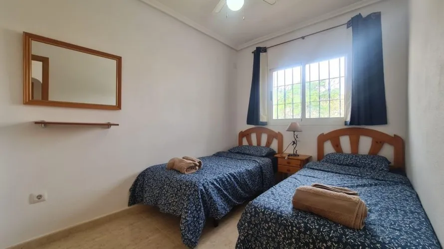 Bungalow de 58m² à Torrevieja, Espagne No. 1397 № 4