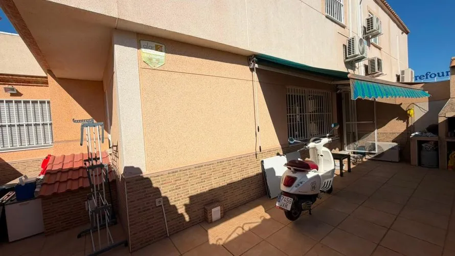 House de 3 chambres à Torrevieja, Espagne No. 1349 № 24