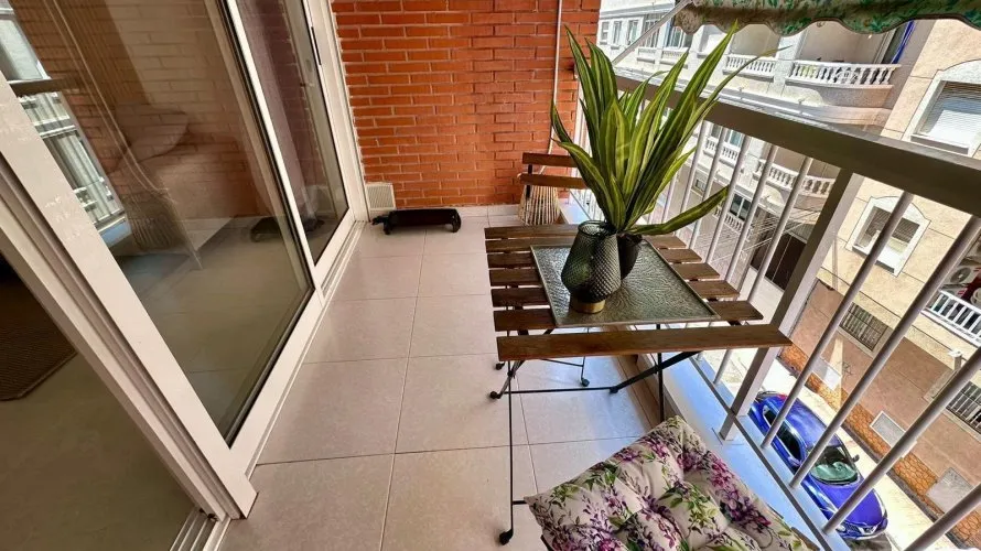 Apartment de 2 chambres à Torrevieja, Espagne No. 1351 № 11