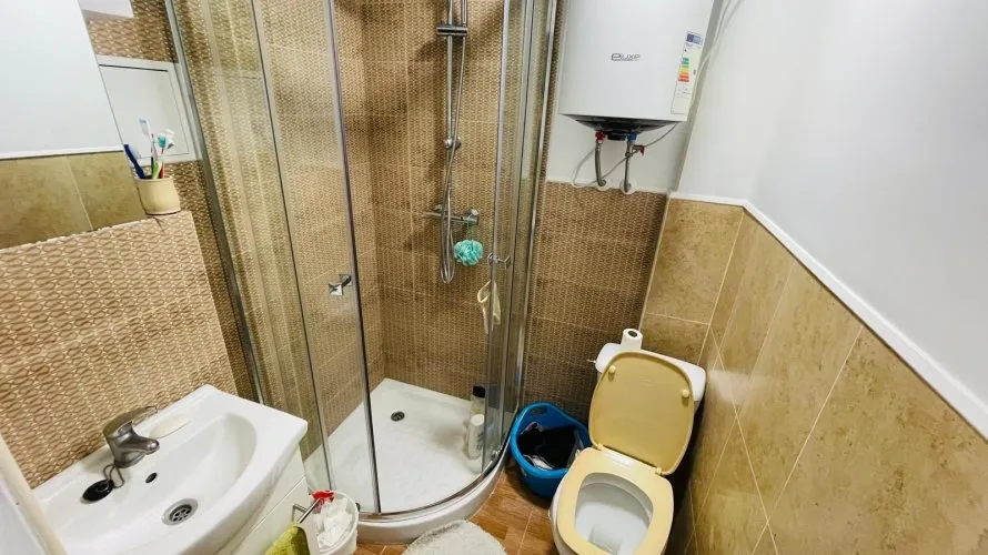 Commercial property de 50m² à Alicante, Espagne No. 1379 № 2