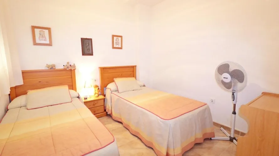 Apartment de 2 chambres à Torrevieja, Espagne No. 1744 № 11