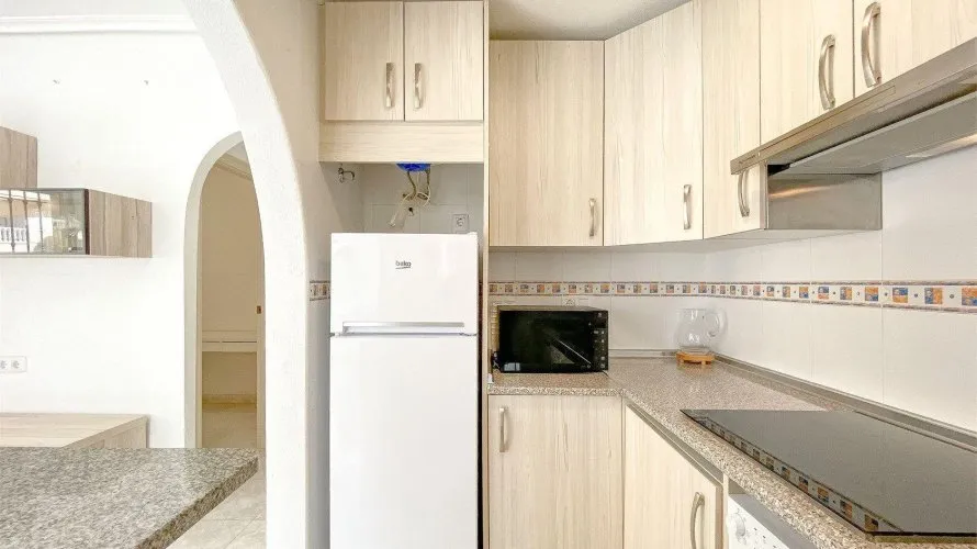 House de 3 chambres à Torrevieja, Espagne No. 1739 № 14