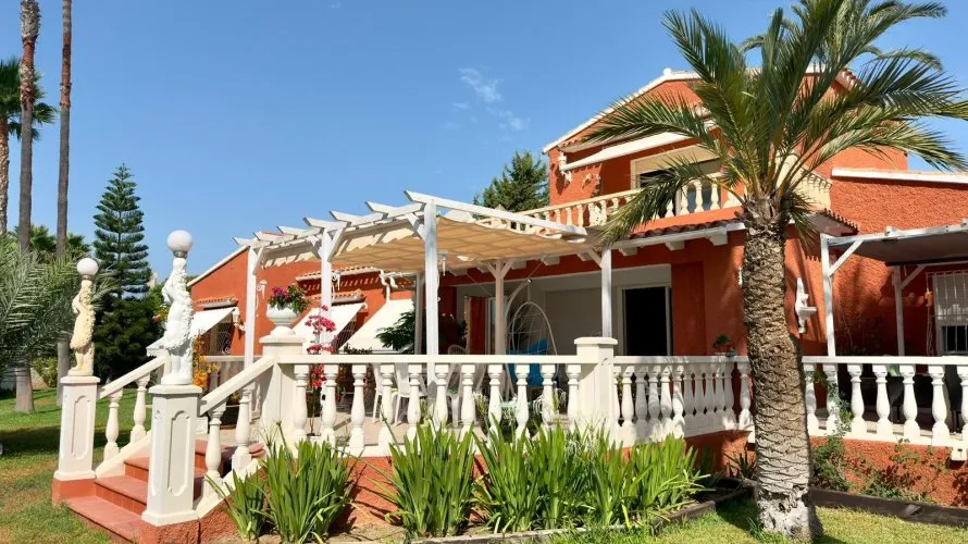 Villa de 5 chambres à Benidorm, Espagne No. 1716 № 28