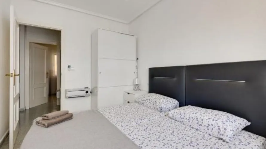 Apartment de 2 chambres à Torrevieja, Espagne No. 1689 № 7