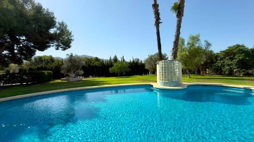 Villa de 5 chambres à Benidorm, Espagne No. 1716 № 17
