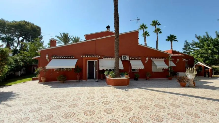 Villa de 5 chambres à Benidorm, Espagne No. 1716 № 11