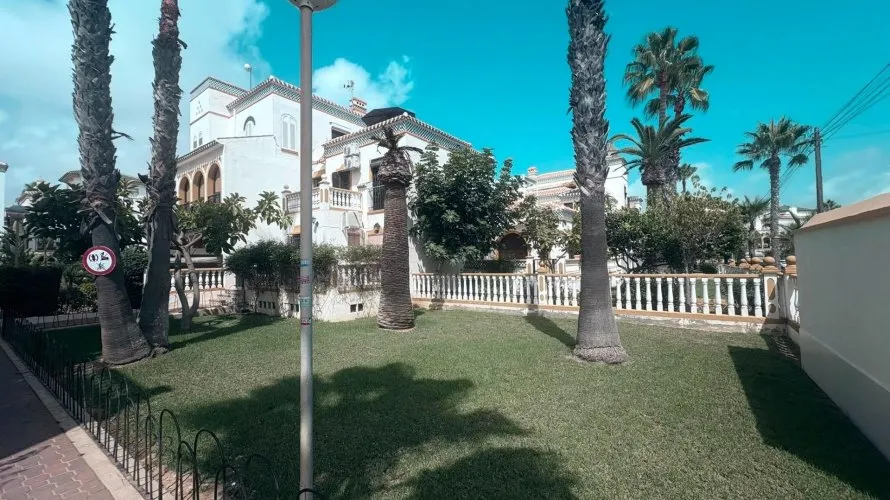 Apartment de 1 chambre à Torrevieja, Espagne No. 1735 № 1