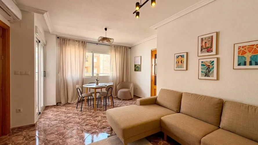 Apartment de 2 chambres à Torrevieja, Espagne No. 1655 № 20