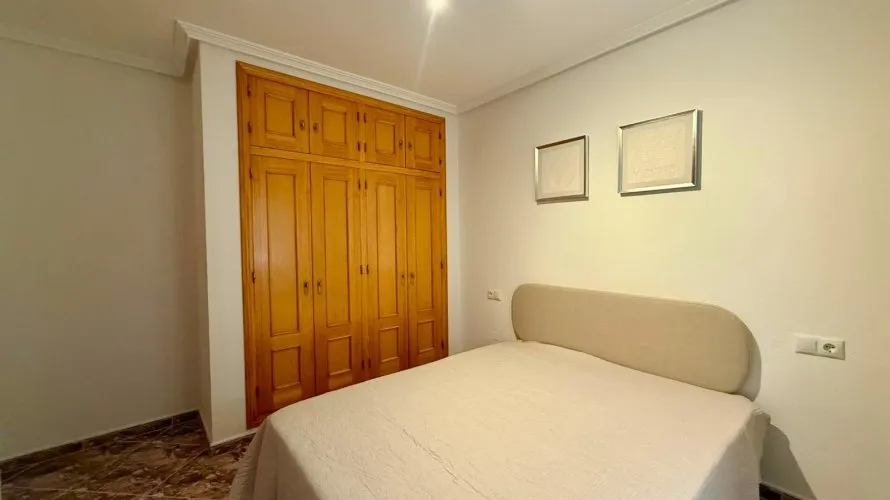 Apartment de 2 chambres à Torrevieja, Espagne No. 1655 № 6