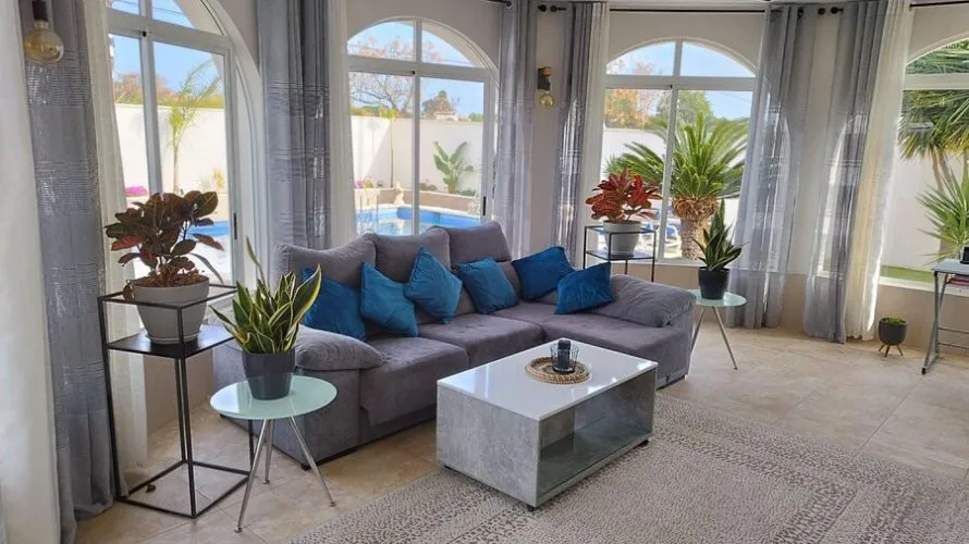 Villa de 186m² à Torrevieja, Espagne No. 1718 № 13