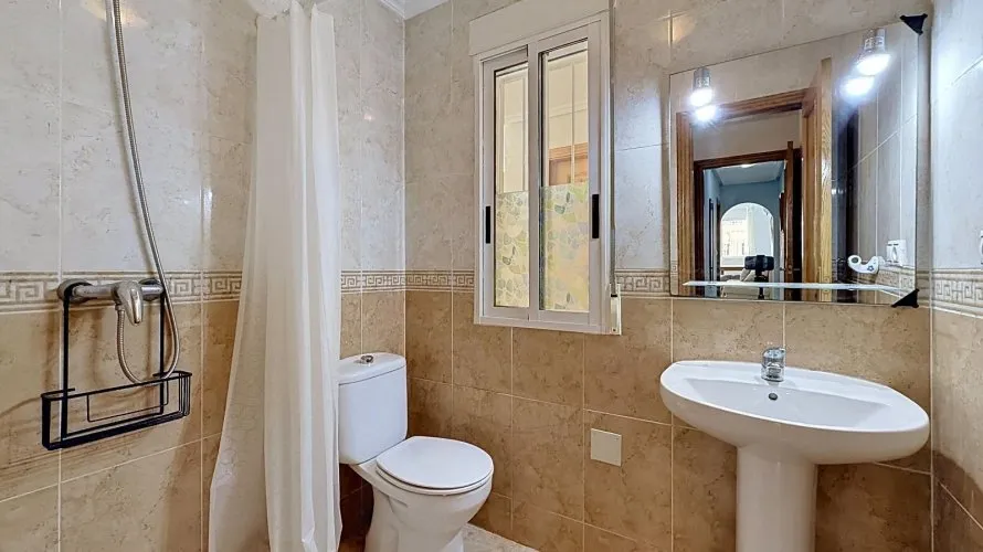 Apartment de 1 chambre à Torrevieja, Espagne No. 1715 № 11
