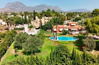 Villa de 5 chambres à Benidorm, Espagne No. 1716