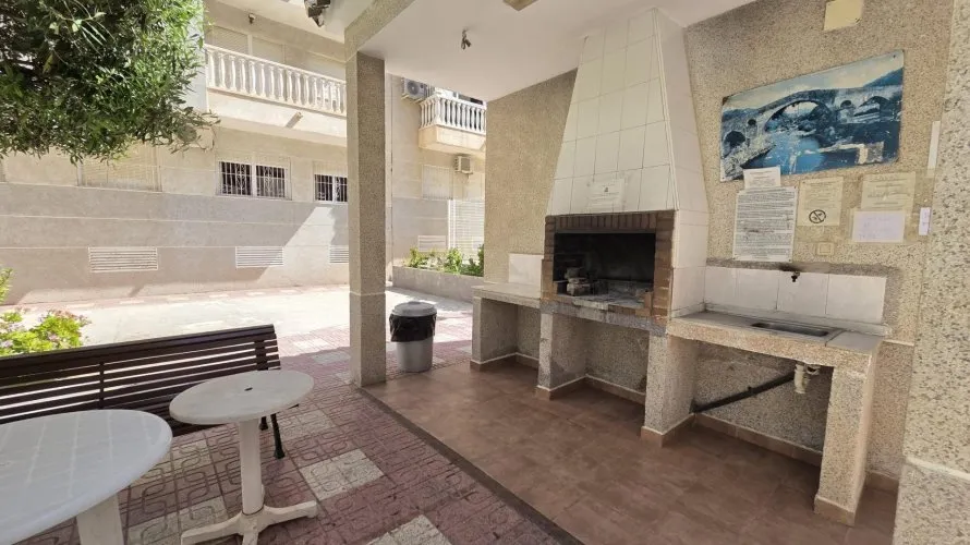 Apartment de 39m² à Torrevieja, Espagne No. 1749 № 2
