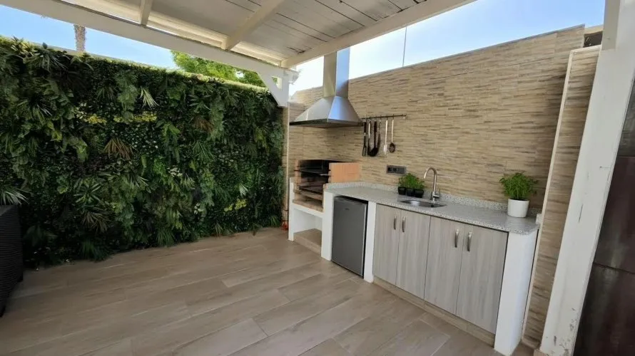 Villa de 114m² à Torrevieja, Espagne No. 1825 № 4