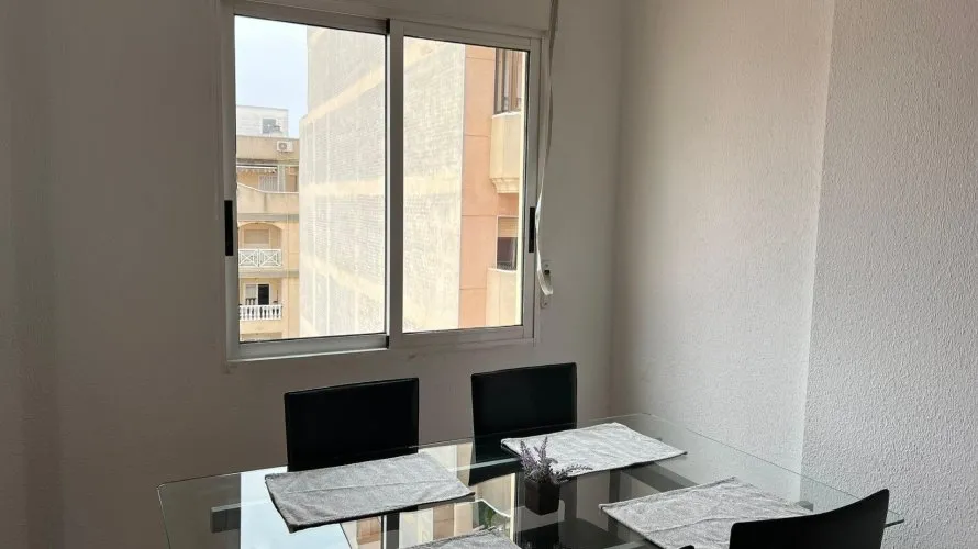Apartment de 2 chambres à Torrevieja, Espagne No. 1823 № 6
