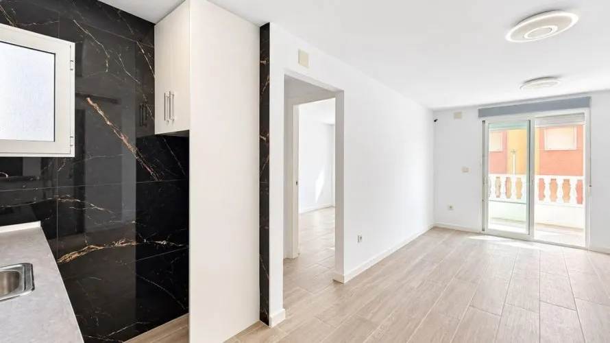 Apartment de 2 chambres à Torrevieja, Espagne No. 1928 № 13
