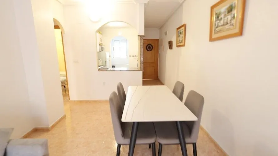 Apartment de 2 chambres à Torrevieja, Espagne No. 1837 № 6