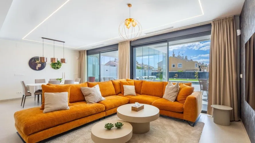 Villa de 234m² à Torrevieja, Espagne No. 1832 № 21