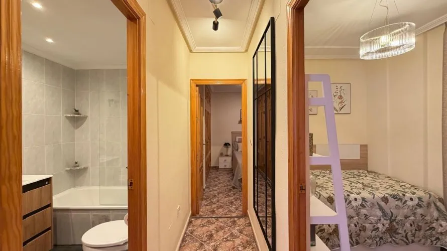 Apartment de 2 chambres à Torrevieja, Espagne No. 1866 № 7