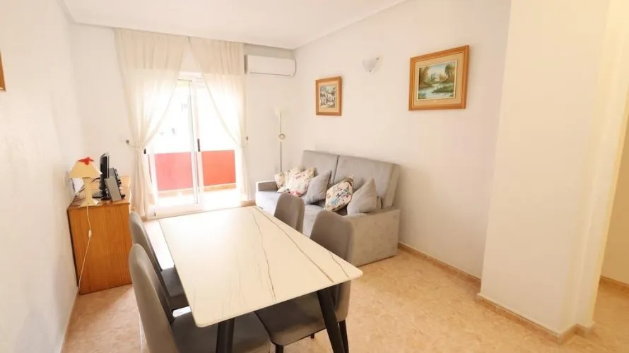 Apartment de 2 chambres à Torrevieja, Espagne No. 1837 № 11