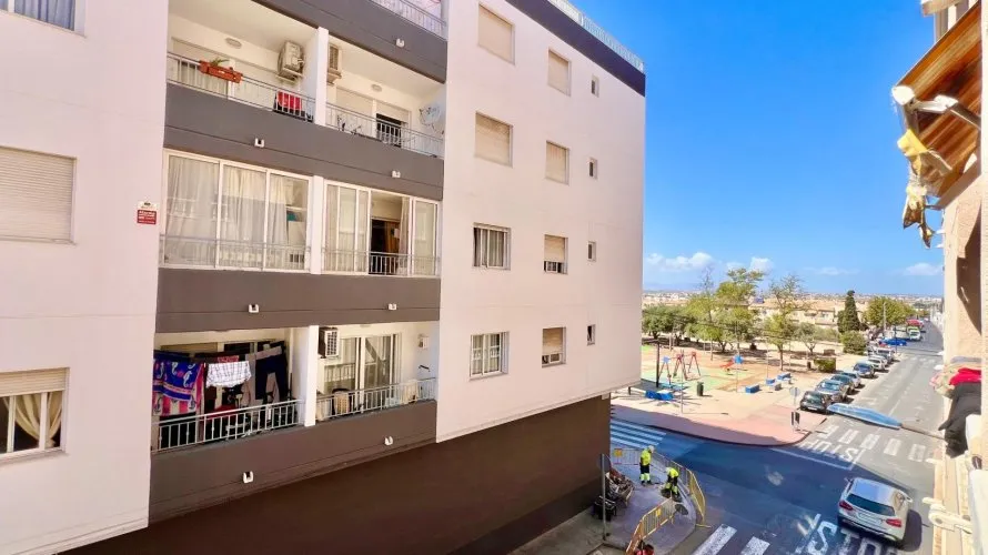 Apartment de 1 chambre à Torrevieja, Espagne No. 1853 № 20
