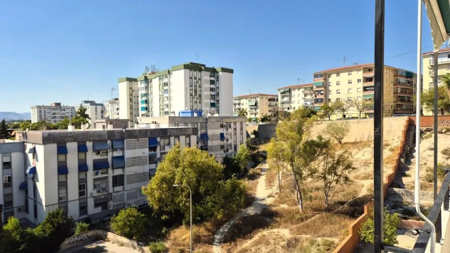 Penthouse de 2 chambres à Alicante, Espagne No. 1913