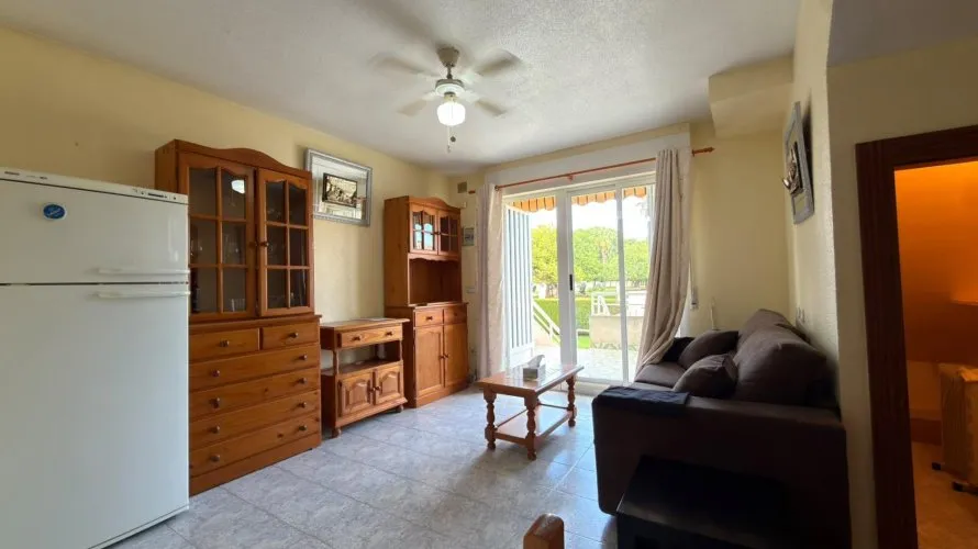Bungalow de 1 chambre à Torrevieja, Espagne No. 1879 № 20
