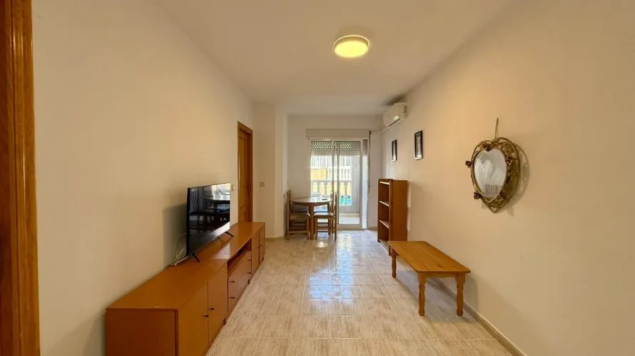 Apartment de 2 chambres à Torrevieja, Espagne No. 1865 № 8